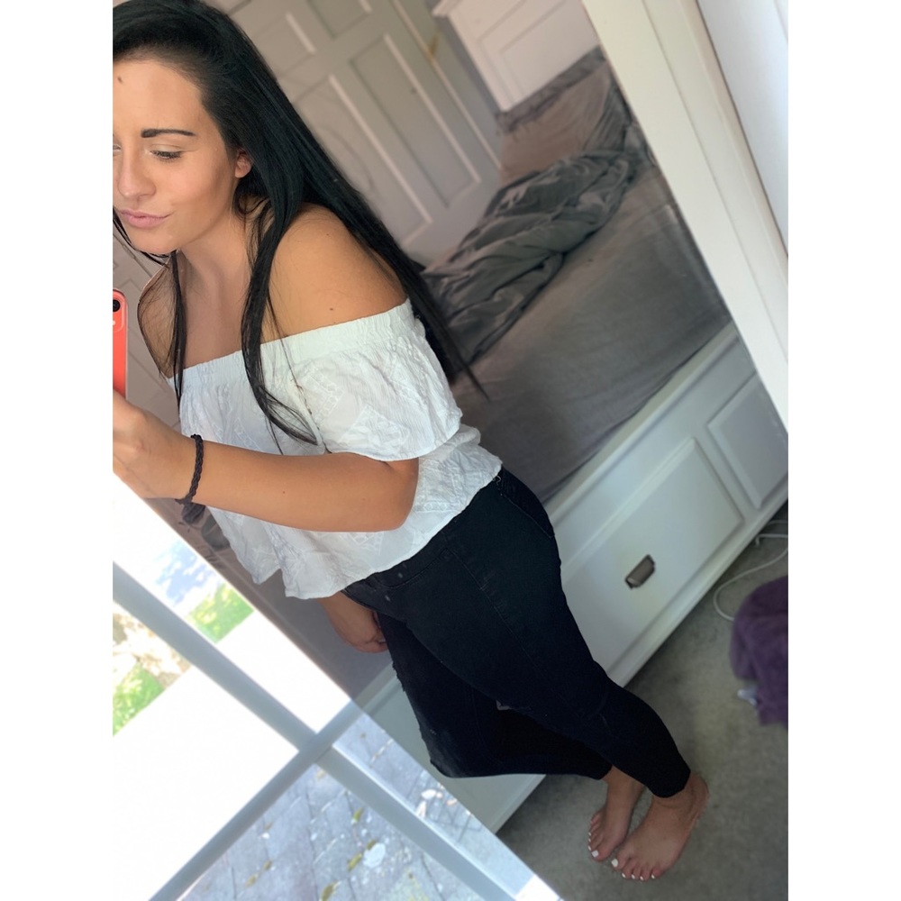 Meet your Posher, Taya